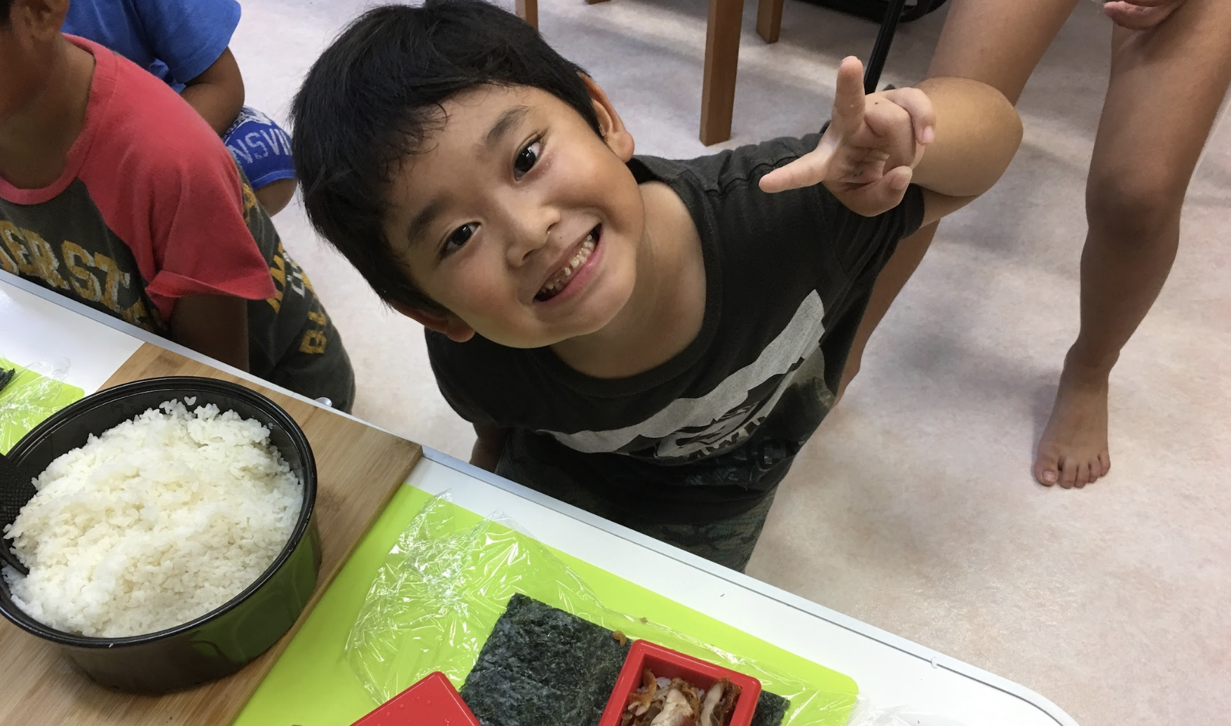 あなたの応援が、この笑顔の毎日を支えています。